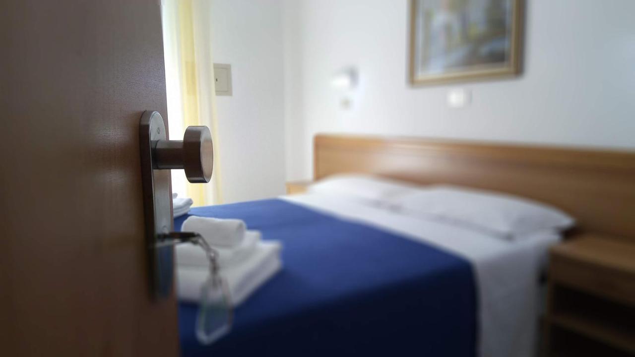 Hotel Venezia Beach San Mauro Mare 外观 照片
